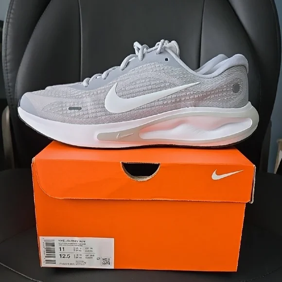 Men's Nike Journey Run - Picture 9 of 10